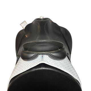 Albion K2 Legend Dressage Black 17.5" MW 4 | Saddles Direct
