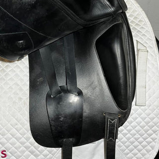 Amerigo Cortina Pinerolo Dressage Black 17" +2 W 6 | Saddles Direct