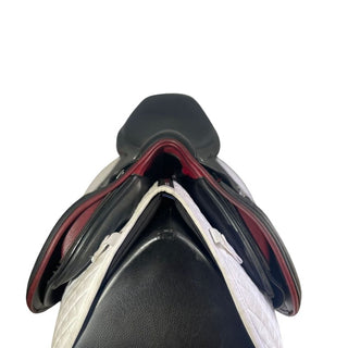 Bates Victrix Jump Black & Red 17" ADJ 3 | Saddles Direct