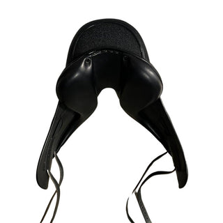 Childeric Pony Dressage Black 16.5" MW 5 | Saddles Direct