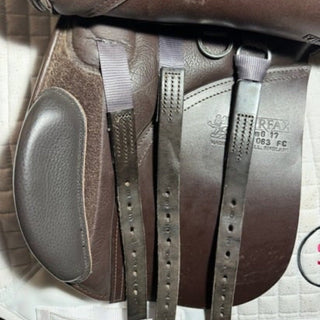 Fairfax Classic Low Wither LWG GP Brown 17" ADJ 7 | Saddles Direct