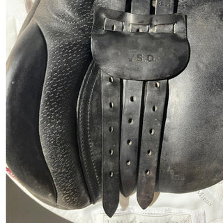 Fylde Peter Wilkinson VSD GP Black 17.5" MW 6 | Saddles Direct