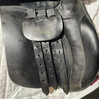 Fylde Peter Wilkinson VSD GP Black 17.5" MW 7 | Saddles Direct