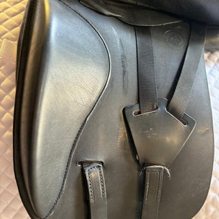 Harry Dabbs Elegant Dressage Black 17" XW 5 | Saddles Direct