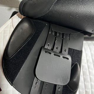 Harry Dabbs Jump Black 17.5" XW *NEW* 6 | Saddles Direct