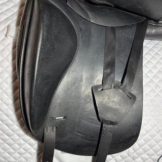 Harry Dabbs Platinum Elegant Dressage Black 17.5" MW 5 | Saddles Direct