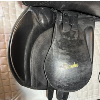 Ideal Grandee GP Black 17" M/MW 5 | Saddles Direct