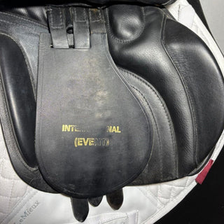 Ideal International Event VSD GP Black 18" MW 8 | Saddles Direct