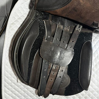 Paul Jones WH/Show GP Brown 17" MW 5 | Saddles Direct