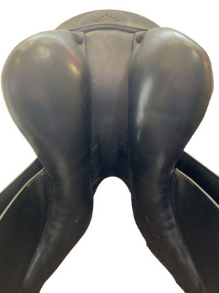 Prestige Academy Dressage Black 17" MW 4 | Saddles Direct