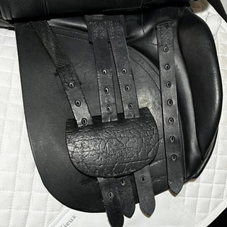 Pony, Cob & Horse Bowland GP/VSD Black 17" MW 7 | Saddles Direct