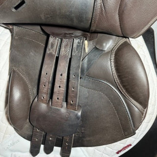 Saddles Direct Precision Jump Brown 17.5" W 8 | Saddles Direct