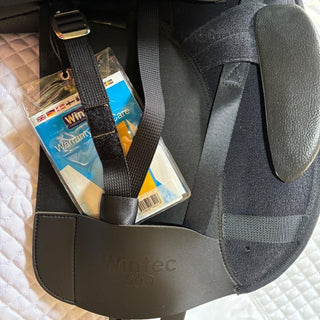 Wintec 500 Dressage HART *New* Black 17.5" 6 | Saddles Direct