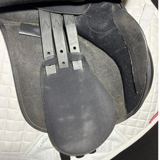 Wintec GP Black 17.5" ADJ 6 | Saddles Direct