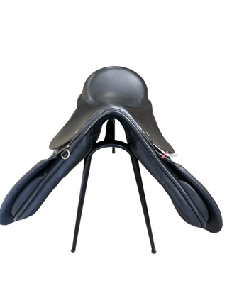 Falcon Harrier Pony GP *STAMPED XW FITS MW* Black 15.5" MW 3 | Saddles Direct