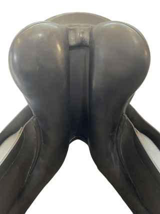 Falcon Hawk Event Black 18" MW 4 | Saddles Direct