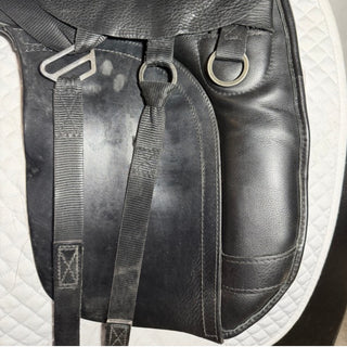 Kent and Masters Original MDR Dressage Black 17" ADJ