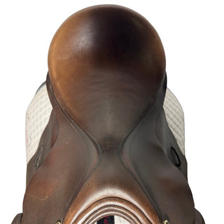 Barnsby GP Brown 17.5" W
