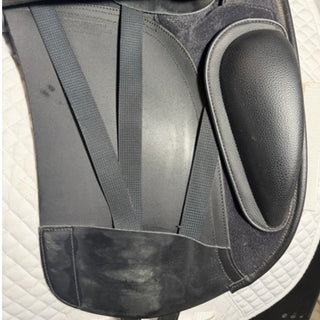 Arena High Wither Dressage Black 17.5" ADJ