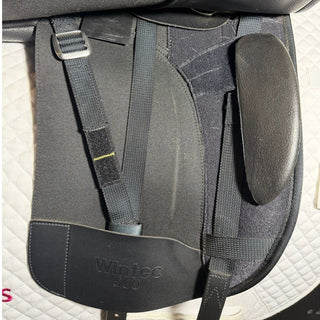 Wintec 500 Dressage Black 16.5" ADJ