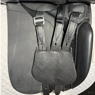 Black Country Classic Show Black 17" XW