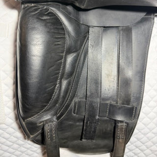 Albion Style Dressage Black 16.5" MW