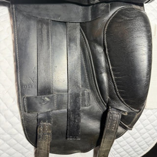 Albion Style Dressage Black 16.5" MW