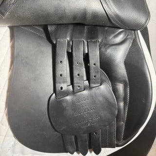 Adam Ellis GP Black 18" MW