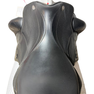 Fairfax World Class Monoflap Dressage Black 17.5" ADJ