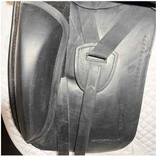 Erreplus Adelinde Dressage Black 17" MW
