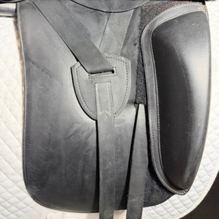 Erreplus Adelinde Dressage Black 17" MW