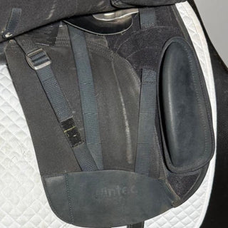 Wintec Pro Wide/Cob Dressage Black 17.5" ADJ