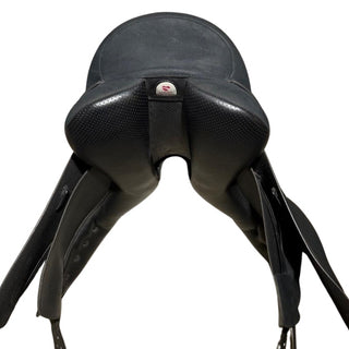 Wintec Pro Wide/Cob Dressage Black 17.5" ADJ