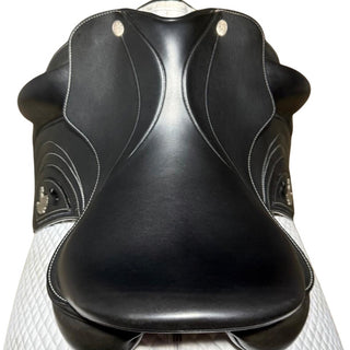 Fairfax World Class Dressage Black 16.5" ADJ