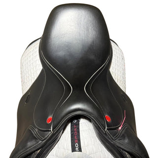 John Whitaker Barnsley pony GP/ Jump Black 16.5" ADJ