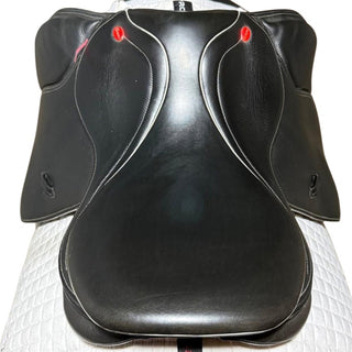 John Whitaker Barnsley pony GP/ Jump Black 16.5" ADJ