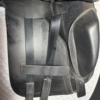 Albion K2 ADJUSTA Dressage Black 16.5" W 8 | Saddles Direct