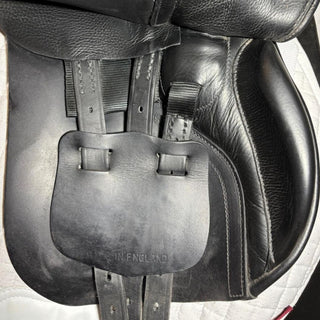Albion K2 Adjusta GP Black 16.5" MW 8 | Saddles Direct
