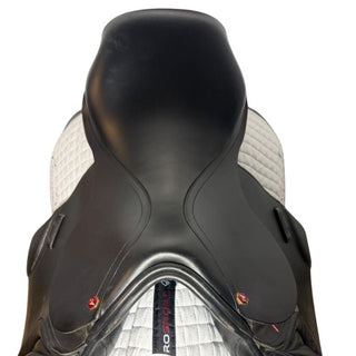 Albion K2 ADJUSTA Jump Black 17" MW 4 | Saddles Direct