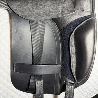 Albion K2 Dressage ADJUSTA Black 16" W 8 | Saddles Direct