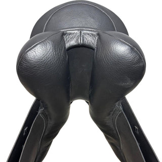 Albion K2 GP Adjusta Black 17.5" M 9 | Saddles Direct
