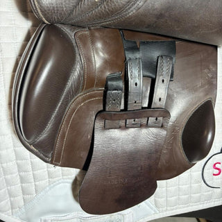 Albion K2 Jump Adjusta 17” Panel Brown 17.5" Seat XW 7 | Saddles Direct