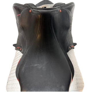 Albion Revelation Monoflap Jump Black 17.5" MW 6 | Saddles Direct