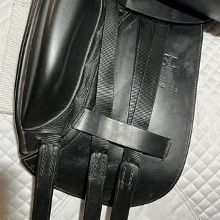 Black Albion SL Adjusta Dressage Black 17" W 6 - Saddles Direct