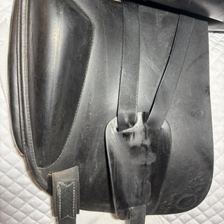 Amerigo Cortina Pinerolo Dressage Black 17.5" M 7 | Saddles Direct