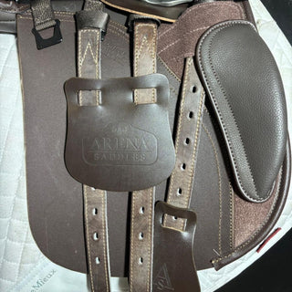 Arena All Purpose Cob/Wide GP Brown 16.5" ADJ 8 | Saddles Direct