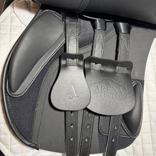 Arena All Purpose GP Black 16.5"| Saddles Direct
