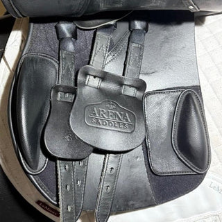 Arena All Purpose GP Black 16.5" ADJ 7 | Saddles Direct