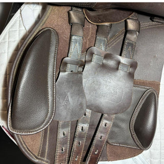 Arena All Purpose GP Brown 17.5" ADJ 7 | Saddles Direct