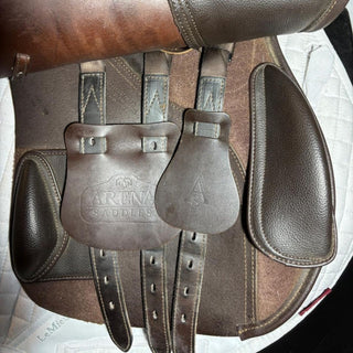 Arena All Purpose GP Brown 17.5" ADJ 8 | Saddles Direct